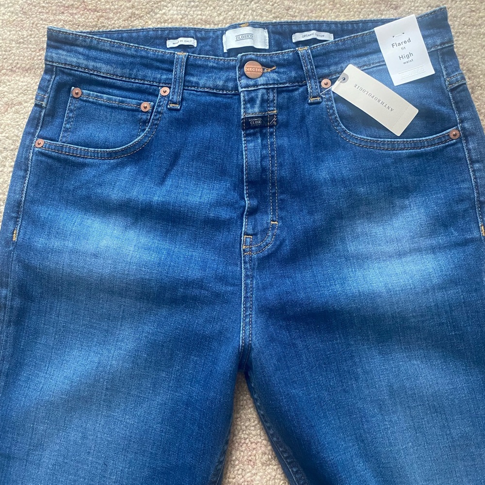 Closed Flare high waisted Dark Jeans NWT